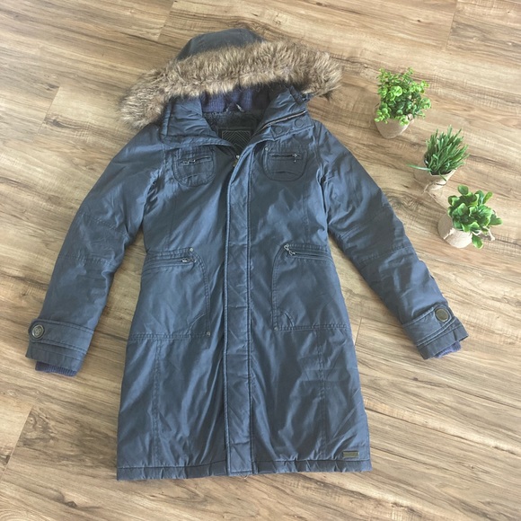 Aritzia // TNA Parka - Picture 1 of 11